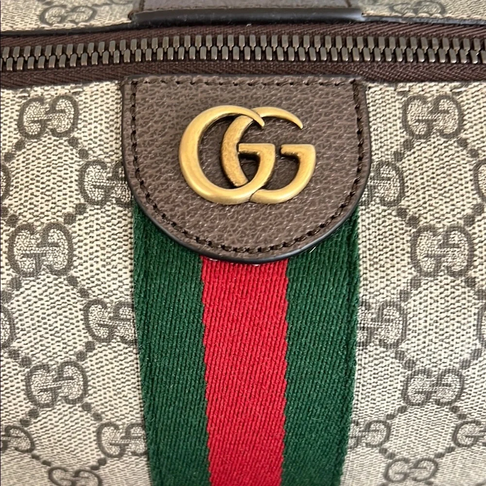 Brand New With Tags GUCCI SAVOY MEDIUM TOILETRY CASE - Picture 2 of 7
